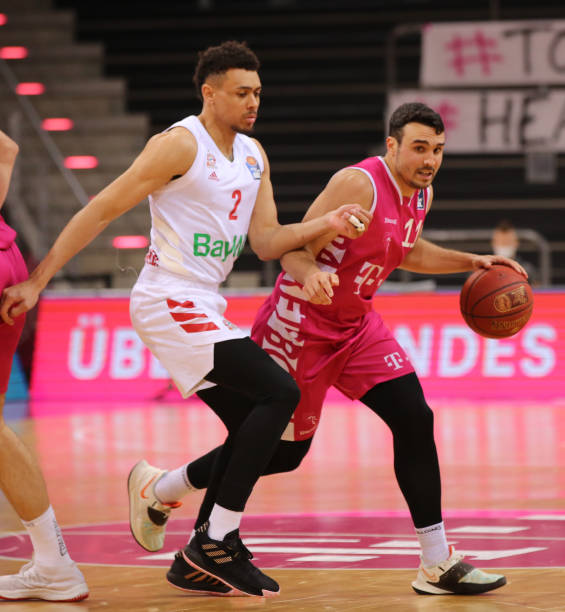 员们提供了 员们提供了